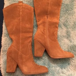 Women's Cowgirl Tan Heeled Boots